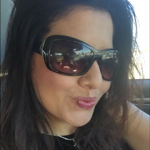 Meet your Posher, Teresa